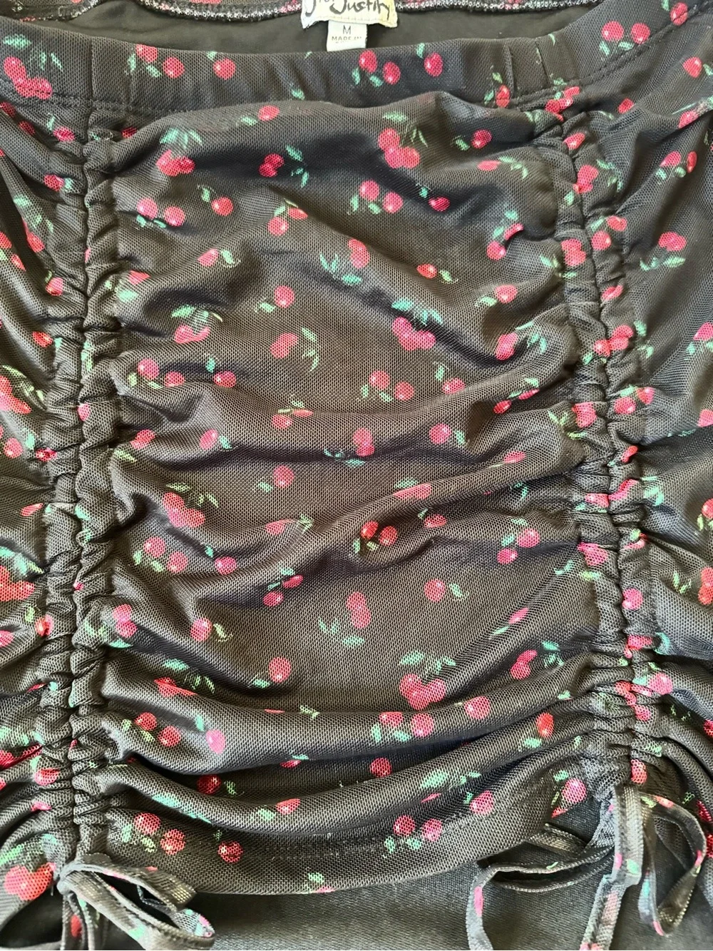 Black Cherry Ruched Mini Skirt Tie Detail Y2K Fruit Print Size M Ruffle Flair